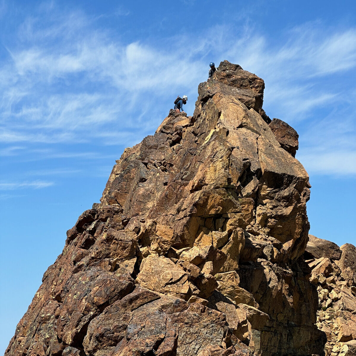 twin-sisters-traverse-7.jpg